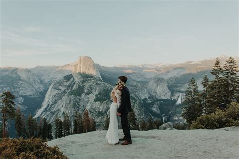 destination elopement locations.